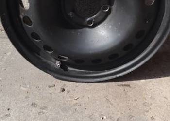 Felgi stalowe 16'' z czujnikami do Fiat Doblo et36