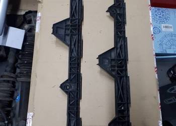 Ślizgi zderzaka tył Avensis T25 kombi