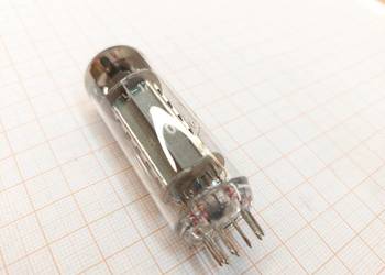 Lampa GU17 1 szt. (A312)