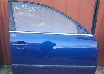 Drzwi prawy przód Volkswagen Passat B5 FL LC5X niebieskie kompletne