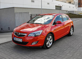 Opel Astra J 1,6T (180KM) LPG Bezwypadkowy