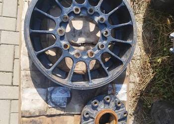 Piasta kombajn new holland cr cx case axial gasienica 8427.2488