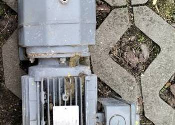 Motoreduktor SEW 0.4kw dwubiegowy z hamulcem