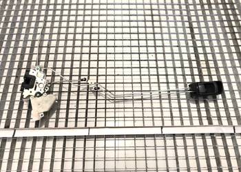 ZAMEK DRZWI LEWY PRZÓD RENAULT TRUCKS D Hatchback 89-A927