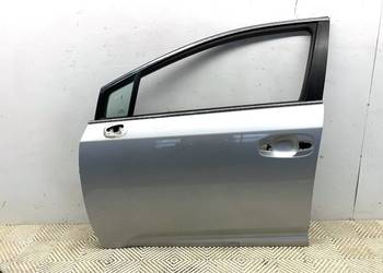 DRZWI LEWY PRZÓD TOYOTA AVENSIS T27 Kombi 09-18 ULTRA SILVER MET.