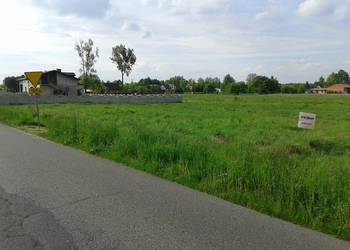 DZIAŁKI POD NIERUCHOMOŚĆ 1202m2 DO PRZEKSZTAŁCENIA W BUDOWLANE