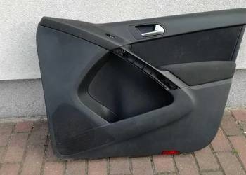 VW Tiguan 5N0 Bok/Poszycie/Tapicerka drzwi prawe przód