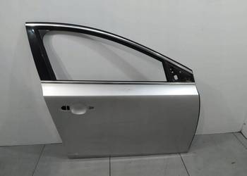 DRZWI  PRAWE PRZÓD 711-16 Volvo V40 II (2012-2019)