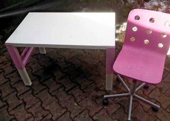 stolik dla dziecka oraz krzesełko