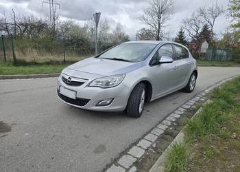 Sprzedam opel astra benzyna gaz lpg
