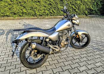 Motocykl 125 ccm