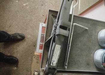 Lewarek do samochodów