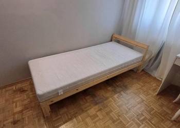 Łóżko sosnowe IKEA 90x200 + stelaż +materac, stan bdb, na Woli