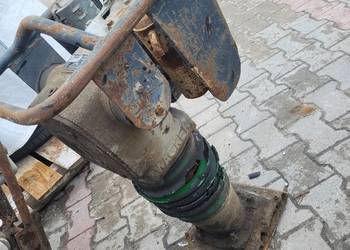 Wacker skoczek stopa wibracyjna