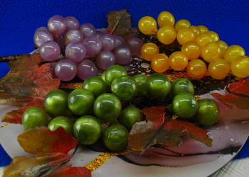 WINOGRONA  DO DEKORACJI -  KOMPLET  NA  PLATERZE