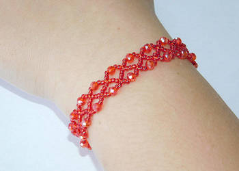 Kryształowa bransoletka mieniąca się czerwona
