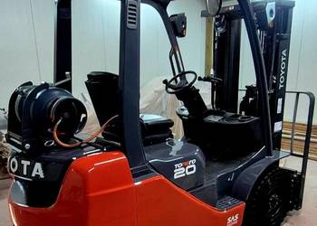 Wózek widłowy TOYOTA 02-8FGF 20 , Triplex