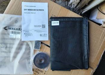 moskitiera okienna marki Mycarbon w rozmiarze 120x140 cm