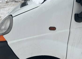Błotnik lewy prawy Renault Trafic Opel Vivaro Nissan Primastar