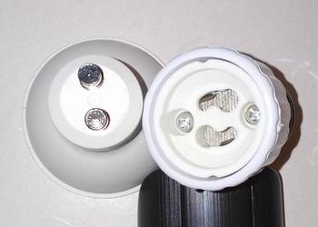 Adapter Konwerter Oprawki Żarówki E27 na GU10
