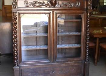 Witryna , biblioteka w barokowym stylu