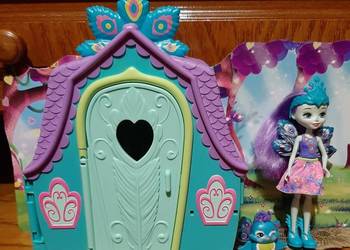 Domek Enchantimals z lalką i mebelkami