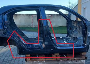 Honda HR-V III eHEV, 2022r. SŁUPEK ŚRODKOWY PRAWY PRÓG 