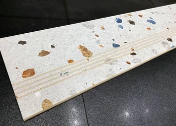 Płytki na schody 100x30 biały beton Lastryko Straciatella
