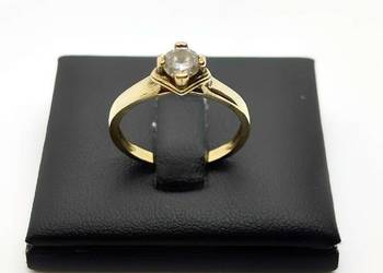 Złoty pierścionek pr 333 2,08g (Rozmiar 16)