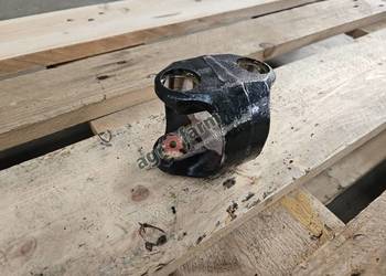 Łącznik półosi FWD Case Luxxum 120, 110, 100