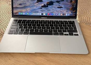 SPRZEDAM MACBOOK M1