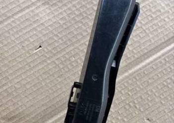 ŚLIZG ZDERZAKA PRZÓD PRAWY INSIGNIA B 13491383