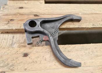 Widełki skrzyni biegów John Deere