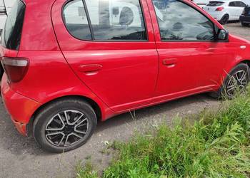 Toyota - Yaris -13 benzyna