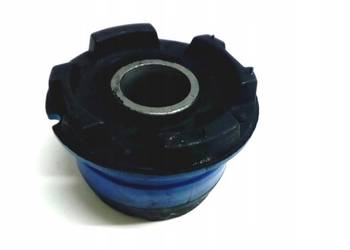 VOLVO S60 V70 XC70 tuleja sanek ramy silnika OE 8678497