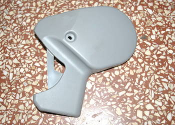Maskownica zawiasu fotela kierowcy BMW E60 E61