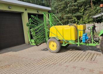 OPRYSKIWACZ 1200L 18M HYDRAULICZNIE