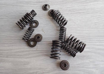 MISECZKI SPRĘŻYNY ZAWOROWE KAWASAKI KLX 250 300 93-98R