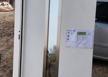 Drzwi zewnętrzne numer 7 podaj