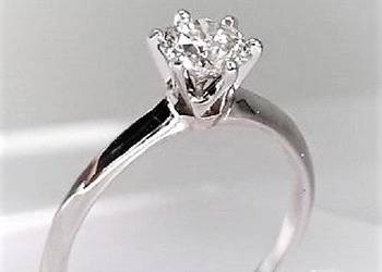 Pierścionek z brylantem 0,71 ct białe złoto pr. 585
