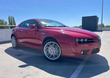 Alfa Romeo Brera czerwona 3.2 V6 JTS 260km, napęd 4x4, sky view