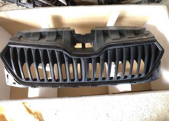 SKODA FABIA 3 LIFT 6V0853653C GRILL ATRAPA