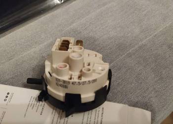 Hydrostat 820-3019 R642208B Pralka Amica