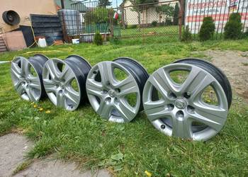 Oryginalne GM Felgi z kołpakami 17" stukturalne do opla