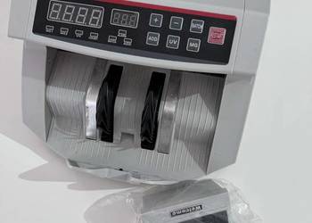 Syndyk sprzeda dwie liczarki i sejf meblowy