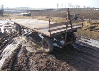Przyczepa dwuosiowa wywrotka burtowa platforma