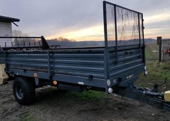 Rozrzutnik obornika jednoosiowy czarna Białostocka 3,5 tony z 1989 roku