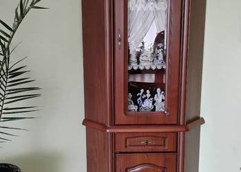 Komplet witryna narożna plus komoda