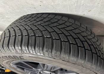 Opony zimowe 4 szt i felgi R18