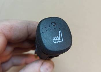 PRZYCISK PODGRZEWANIA FOTELA FORD FOCUS MK1 98AG-19K314-AB